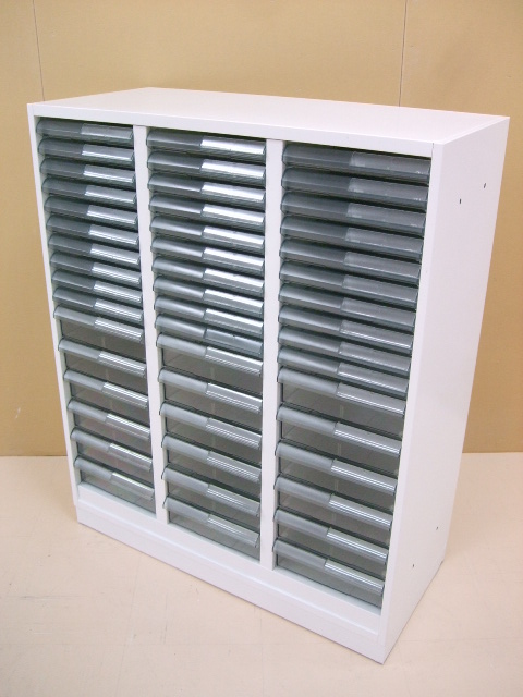 【祝！足立・葛飾店オープン！】コクヨ製　クリスタルトレイ　【売れ筋】
                        
                                    中古
            