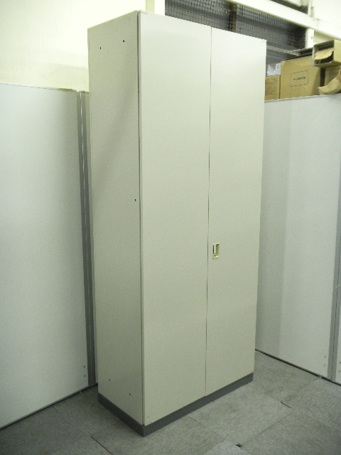 【1台入荷】～国内メーカー品のワードローブ・荷物・洋服入れに～
                        ビジネスウォールNタイプ
                                    中古
            