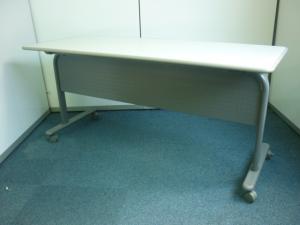 【ウチダ製】【サイドスタックテーブル】在庫限り！
                        
                                    中古
            