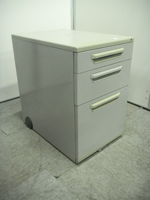 【6台揃います！】　【3段ワゴン】【鍵付き】【内田洋行製】【NEXシリーズ】
                        NeX
                                    中古
            