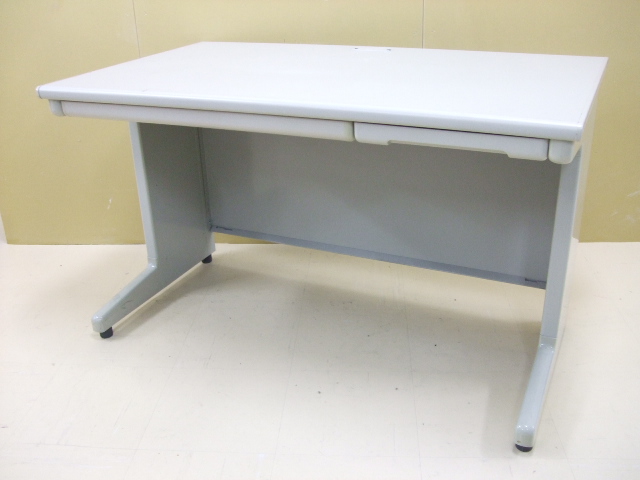 【限定2台入荷】プラス製 平机 LAシリーズ■一番人気の幅1200mmが入荷致しました！■オフィスンの定番ニューグレー色！【状態良好】
                        LA
                                    中古
            