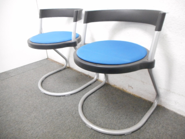 【セット商品】■イトーキ　ピッキオチェア2脚セット【スタッキングチェア】　■【ITOKI　picchio】KJM-220【ミーティングチェア】 
                        ピッキオ
                                    中古
            