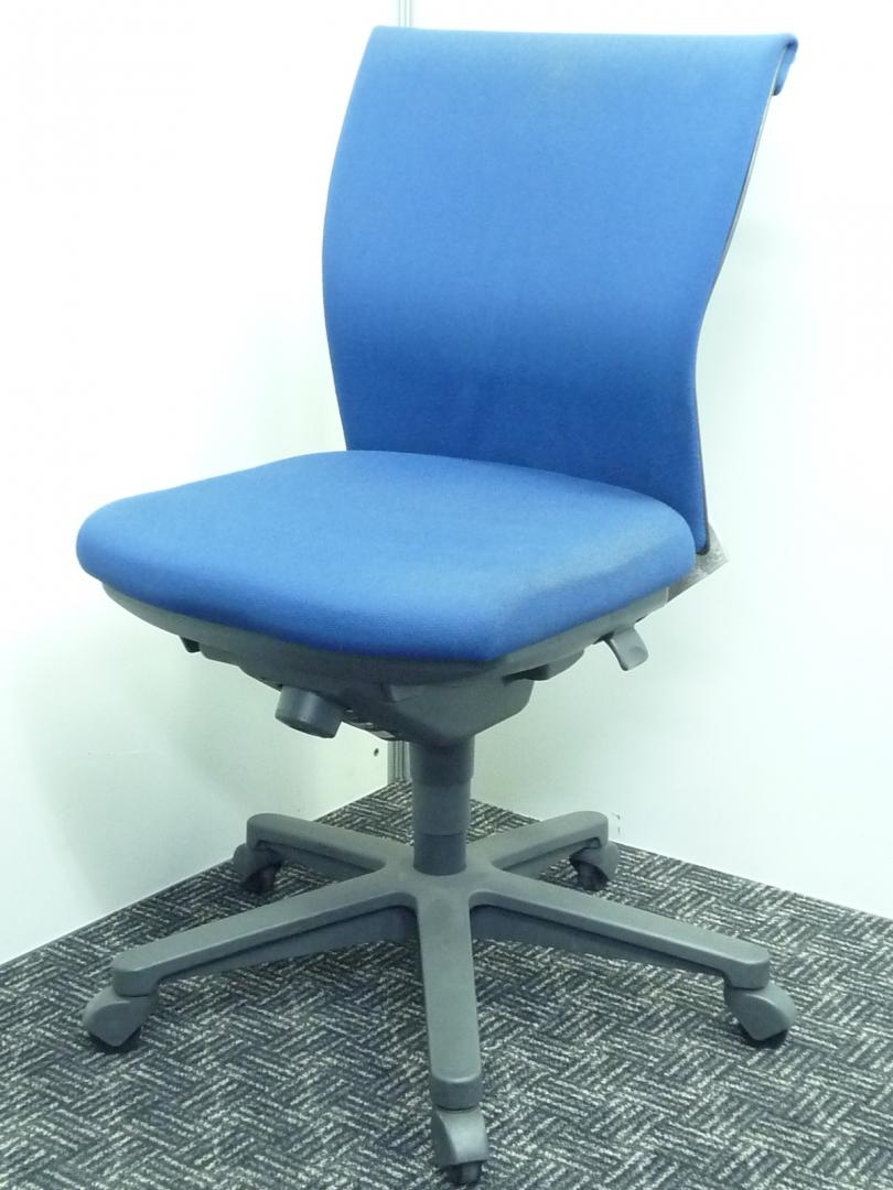 【１０脚揃います！】■コクヨの最高傑作！■デザイン・機能共に優れた売れ筋チェア■グッドデザイン賞受賞商品■埼玉店もコクヨ社員もオススメ！
                        トレンザ
                                    中古
            