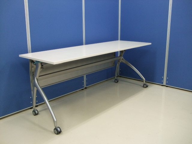 【6台入荷！】イトーキ製 サイドスタックテーブル LILISH(リリッシュ) 優しい木目のナチュラル色【状態良好】
                        リリッシュ
                                    中古
            