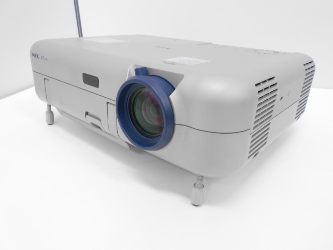 シンプルなデザインと省スペースな小型で使いやすいプロジェクター　NEC製　VT770
                        VT770
                                    中古
            