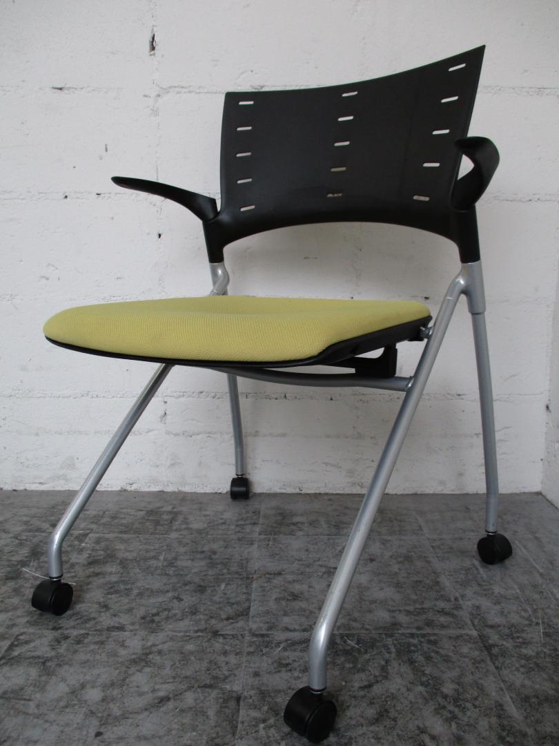 ～明るい会議・打ち合わせへ～会議用定番チェア
                        マノス
                                    中古
            