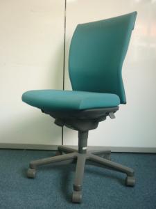 【コクヨ製】【トレンザチェア】国産メーカー！1脚限定OAチェア肘なし入荷しました。
                        トレンザ
                                    中古
            