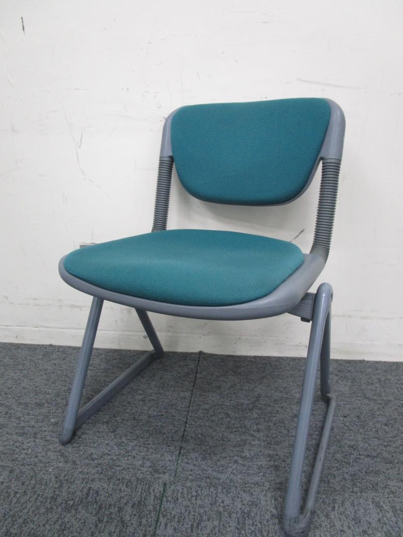 【大量入荷商品！】イトーキ製スタッキングチェア【色：グリーン】【数が揃う】【ロット】
                        バーテブラ
                                    中古
            