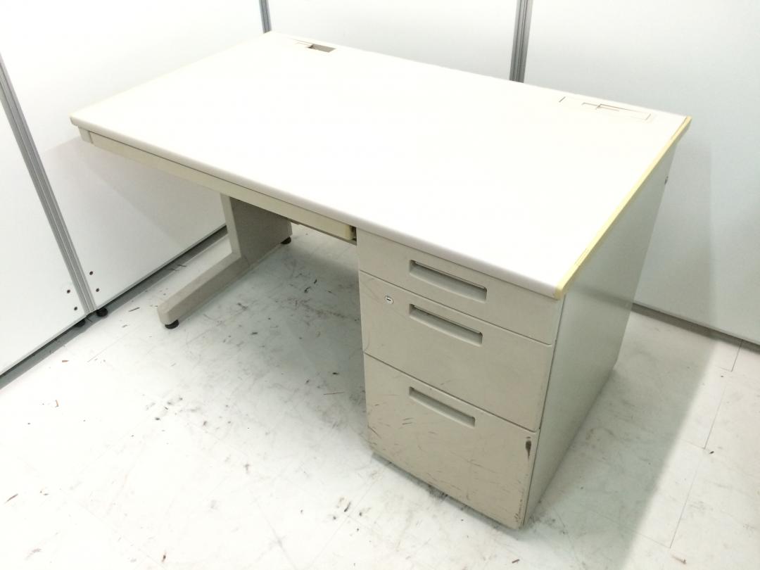 【ラスト１台】コクヨ　新型ＢＳシリーズ　Ｗ1200片袖机　
                        
                                    中古
            