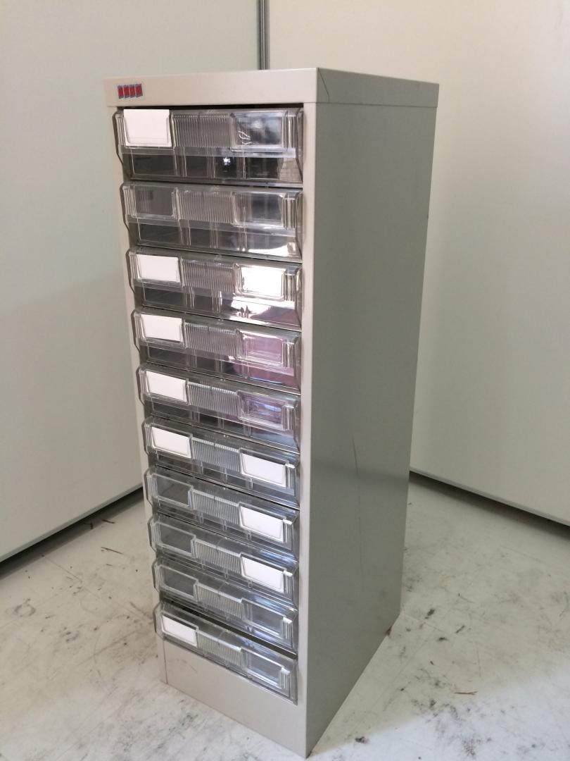 【ケースが透明なため中身が確認できます】Ａ４ファイルキャビネット入荷　
                        
                                    中古
            