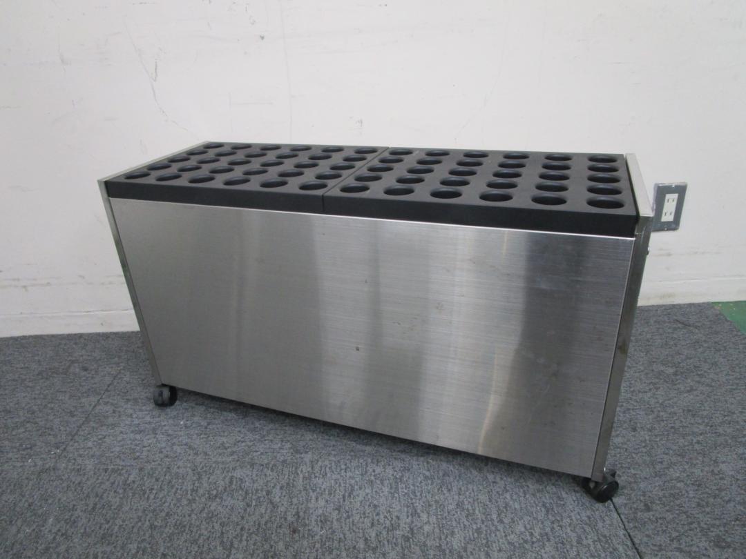 【コクヨ製　アンブレラスタンド】60本用　キャスター（ストッパー付）付
                        
                                    中古
            