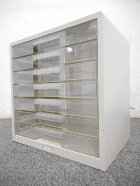 ■レターケース　■A4用紙サイズ・7段　■横型カド丸タイプ　■ライオン事務器【LION】 LA4-527
                        レターケース
                                    中古
            