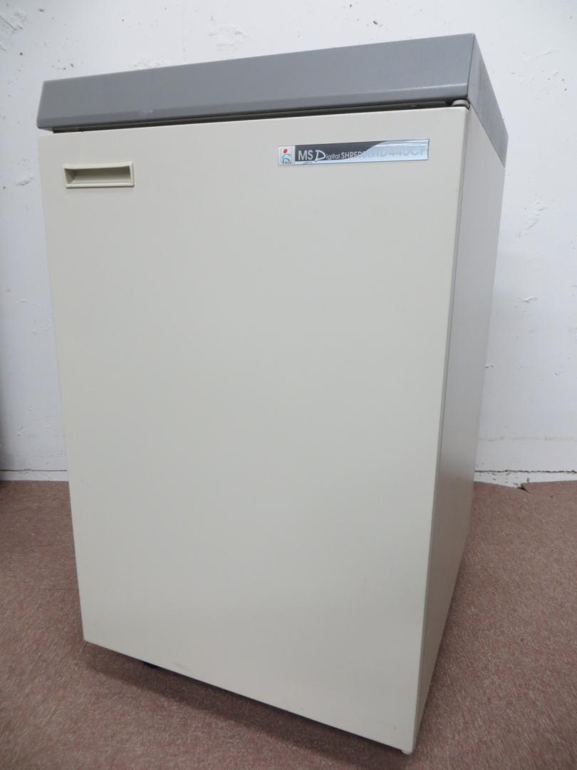 【9月まで表示価格から10%OFF!!】【個人情報保護に！！】オフィスシュレッダー【スパイラルカット式】
                        
                                    中古
            