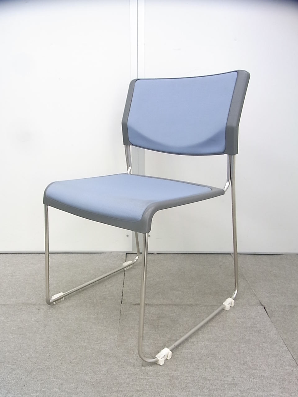 【残り2脚！】ナイキ製 スタッキングチェア ミーティングスペースにおすすめのチェアが多数入荷！
                        
                                    中古
            