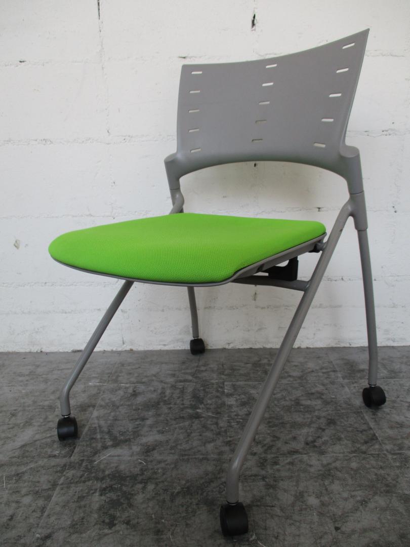 ～受付用や接客用に明るく～マノスチェア
                        マノス
                                    中古
            