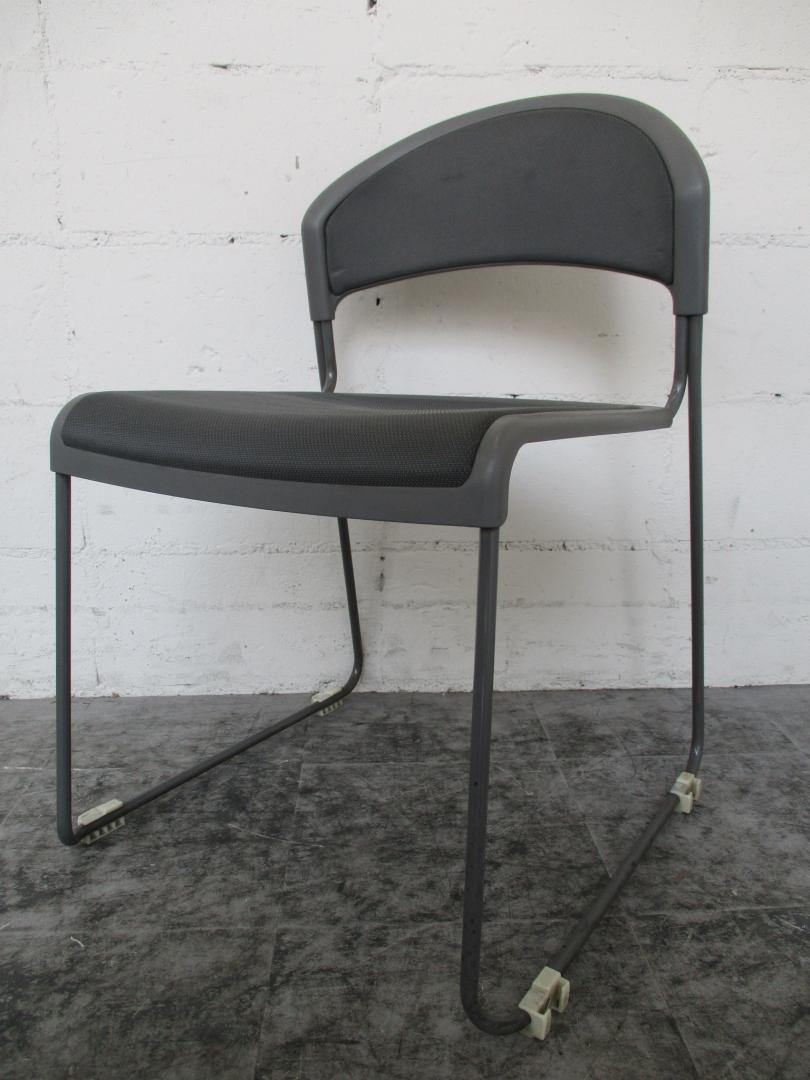 ～国産スタッキングシリーズ～人気の内田洋行製
                        
                                    中古
            