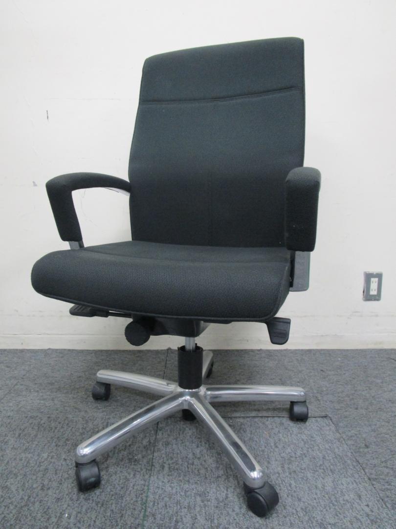 【高級チェア】【内田洋行製　EX-310シリーズ】エグゼクティブチェア【色：ブラック】【１点物】
                        EX-310シリーズ
                                    中古
            