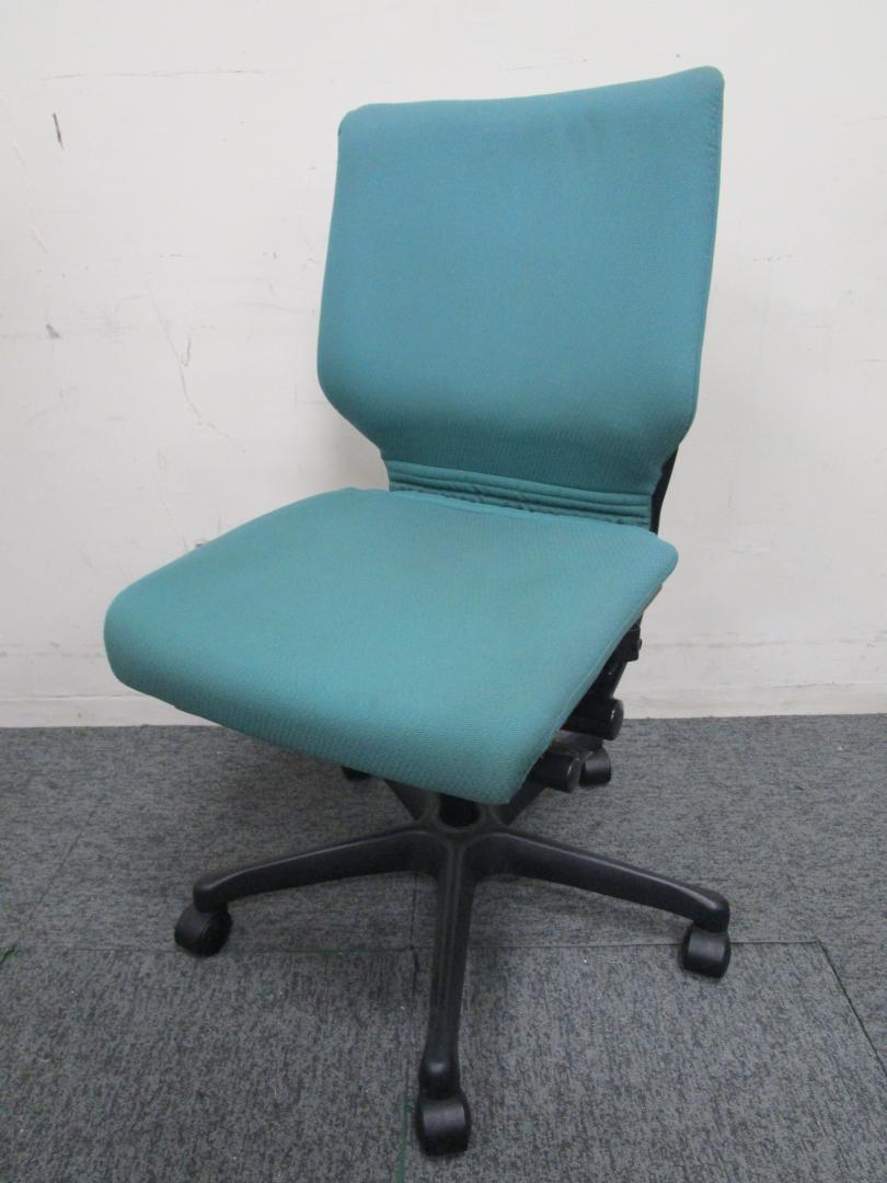 【在庫1点のみ】オカムラ|ナビオチェア|グリーン|肘無ローバックチェア
                        ナビオチェア(navio)
                                    中古
            