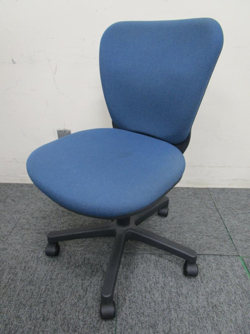 【OAチェア】ライオン製|アエバチェア|肘無ローバックチェア
                        
                                    中古
            