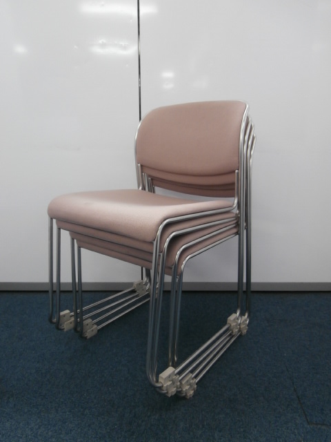 【オカムラ製】【スタッキングチェア】お得な４脚セット！
                        
                                    中古
            