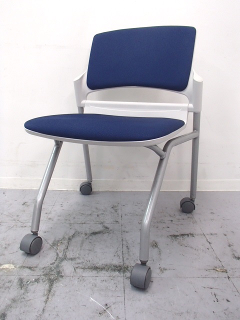 ネスティングチェア｜ミーティングルーム・会議室に最適☆｜綺麗なネイビーブルー色！
                        MF-180Nシリーズ
                                    中古
            