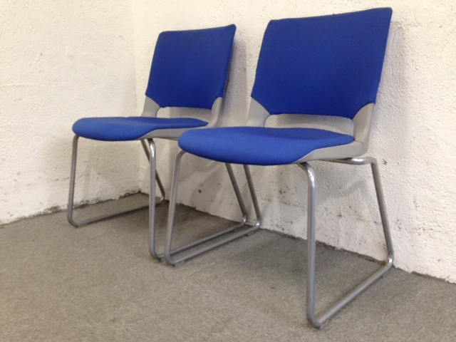 【スタッキングチェア祭りpart1】残り2脚でおとく｜オカムラ製のエレナが残り二脚のため特別価格です！｜
                        エレナ
                                    中古
            