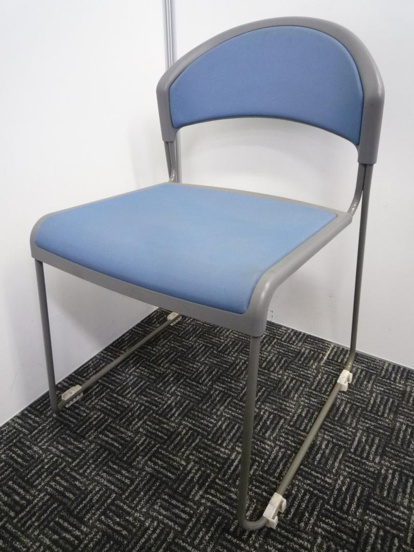 【残り２脚！】￥３０００→￥７００　通常価格の７０％ＯＦＦ■日頃のご愛顧に感謝し、良品を特価で！
                        
                                    中古
            