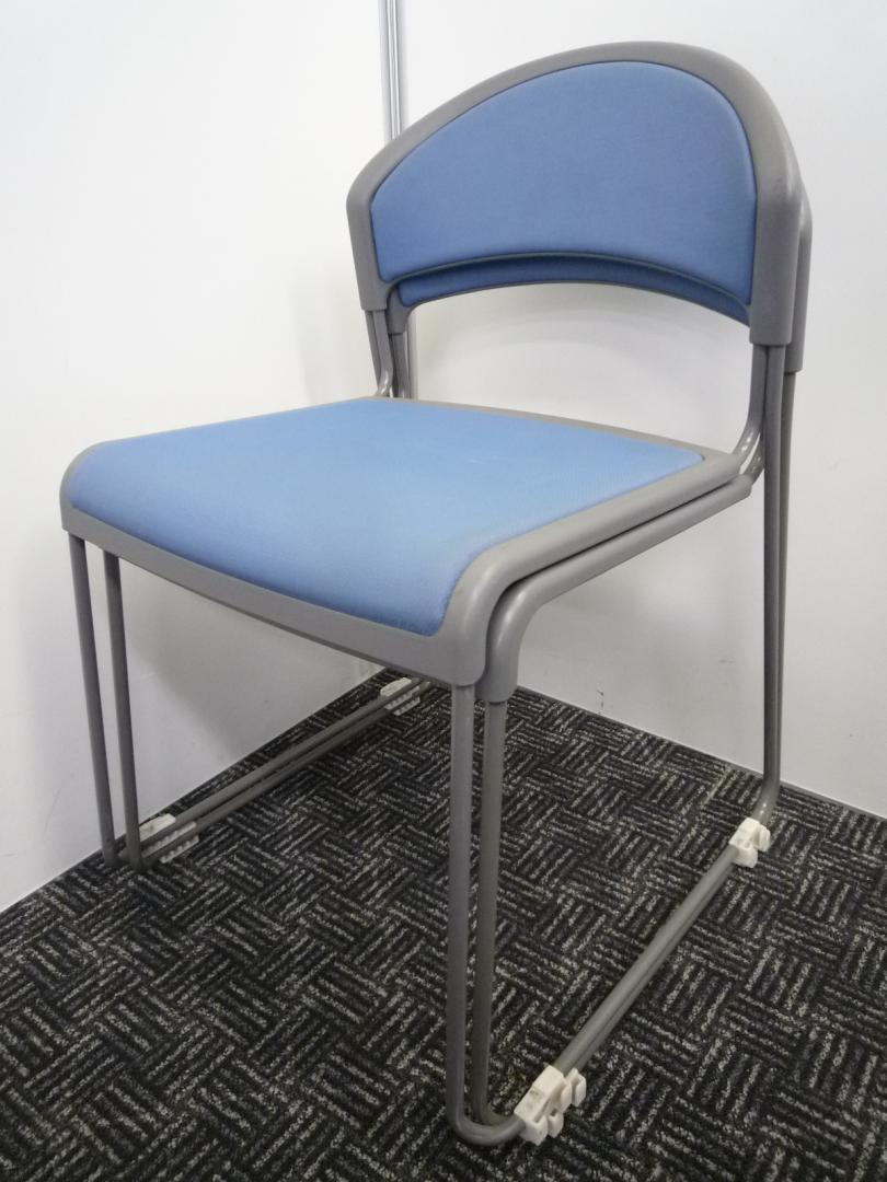 【セットでお買い得！】人気の内田洋行製スタッキングチェア■ちょっとした会議や休憩室用に■まとめ買いがオススメ！
                        
                                    中古
            