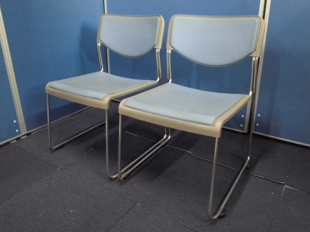 【使えればいいやシリーズ！】イトーキ｜スタッキングチェア2脚セット｜ビニールレザー｜ブルー【セット商品】
                        
                                    中古
            