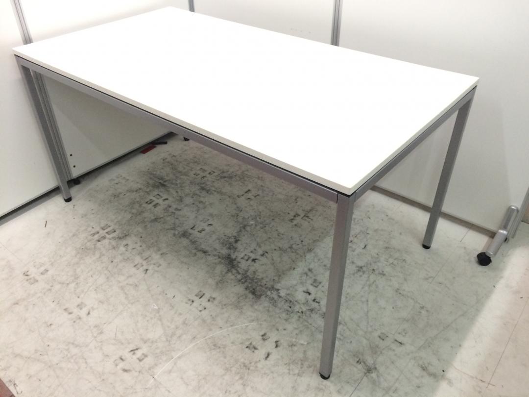 【２台在庫有】ミーティングテーブル　天板ホワイト色　
                        
                                    中古
            