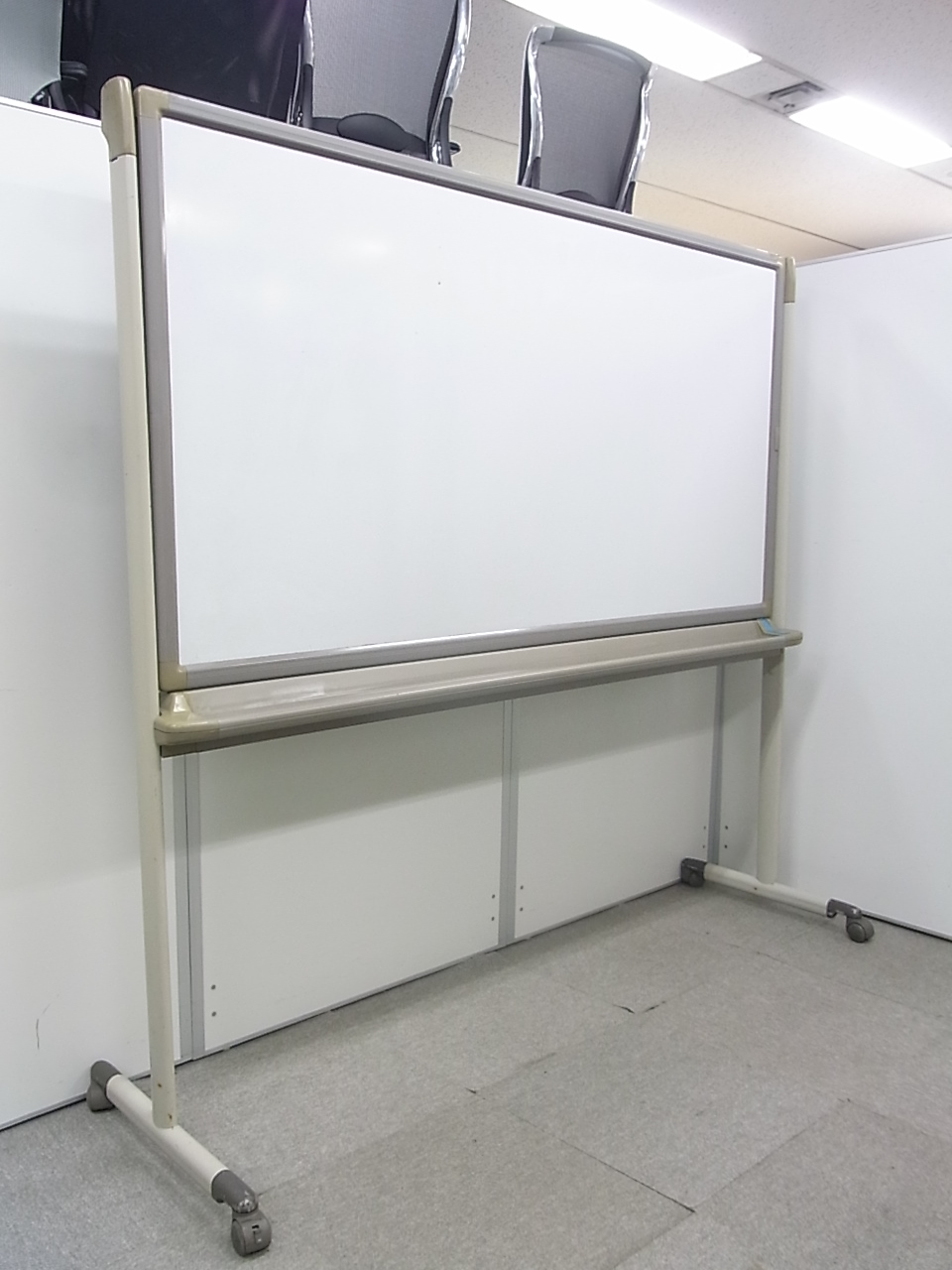 【1台入荷！使用感有！】中古の片面ホワイトボードが入荷！若干使用感がある為、価格重視のお客様必見です！【おつとめ品】
                        
                                    中古
            