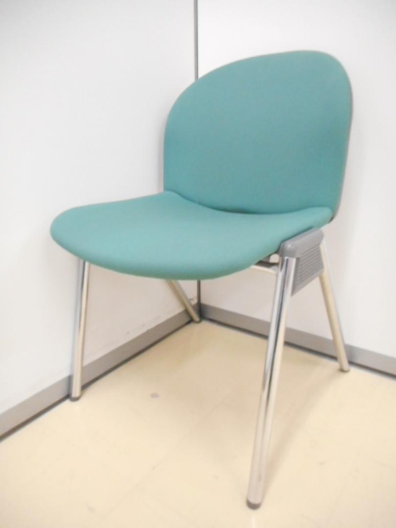 【スタッキングチェア】　コクヨ(KOKUYO)　【会議椅子】　布張　【会議チェア】
                        
                                    中古
            