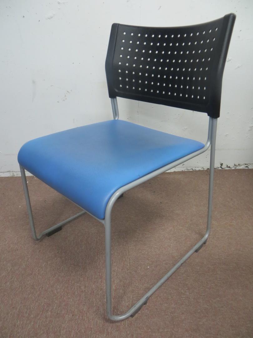 【定番商品】アイリスチトセ製　スタックチェアー【会議用】
                        
                                    中古
            