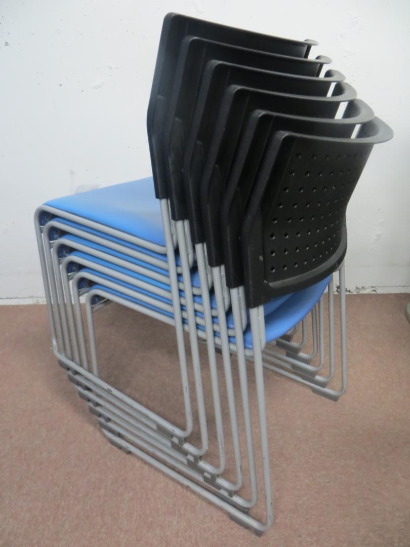 【６脚セット】【定番商品】アイリスチトセ製　スタックチェアー【会議用】	
                        ASL-110PV
                                    中古
            