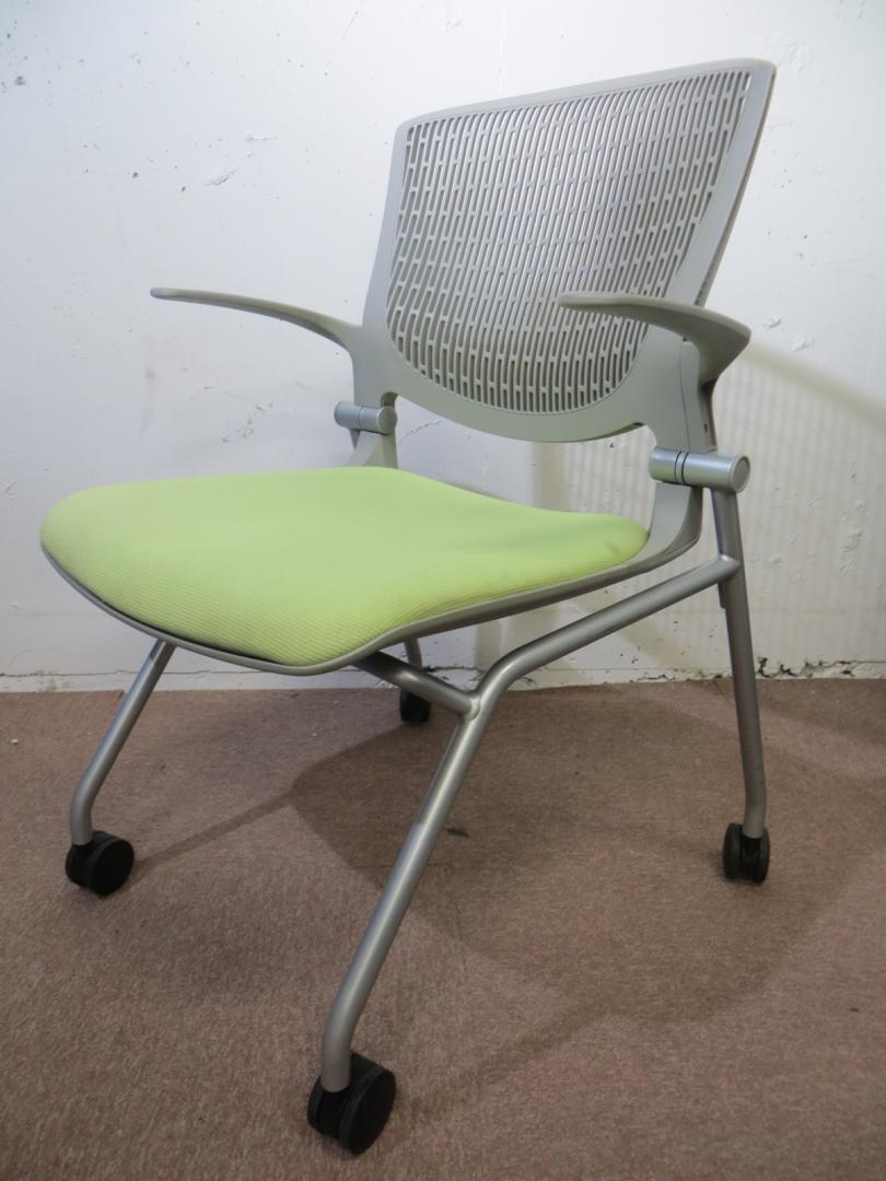 【今なら20％OFF！通常6,000円→4,800円！】【人気オススメ！】オカムラ製　肘付き　ミーティングチェア【5脚揃います】
                        グラータ
                                    中古
            