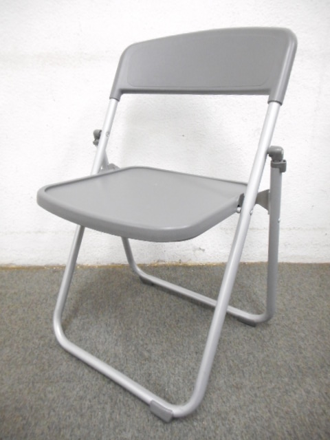 ■オカムラ　折りたたみイス　■グレー（樹脂）　■パイプイス【okamura】
                        
                                    中古
            