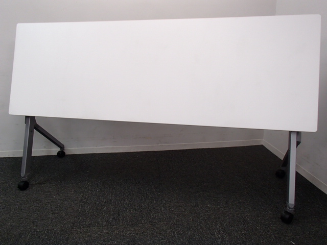 オカムラ製・フラプター｜Ｗ１８００ｍｍ｜４台入荷｜会議室用に！
                        フラプター
                                    中古
            