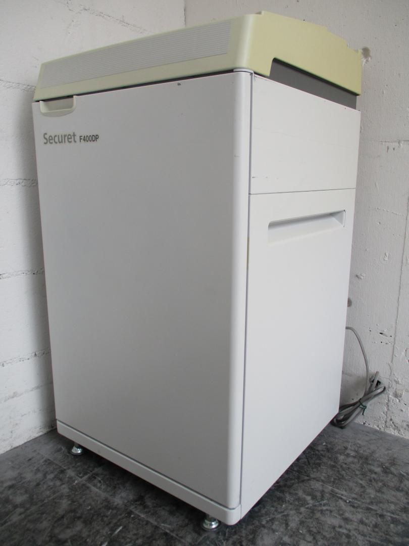 ～安価タイプで流動的に～オフィスシュレッダー
                        
                                    中古
            