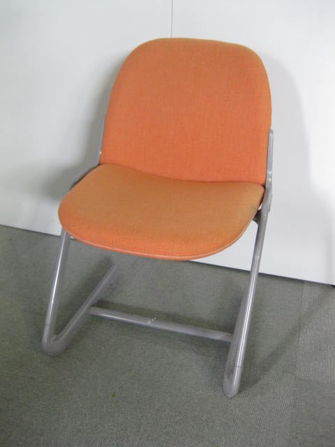 ■明るいビタミンオレンジカラー！　会議・商談用イスにも最適【東大阪倉庫在庫】
                        
                                    中古
            