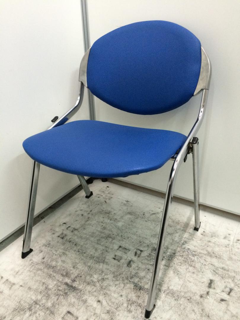 【6脚在庫有】綺麗なブルー色休憩室にいかがですか？
                        
                                    中古
            