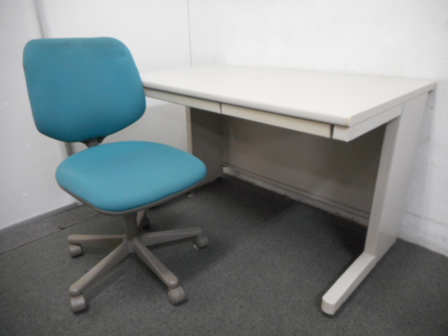 【★価格重視！】■平机（W1100mm） ＆ CG-Eチェアセット 【ロット入荷！】
                        BS
                                    中古
            