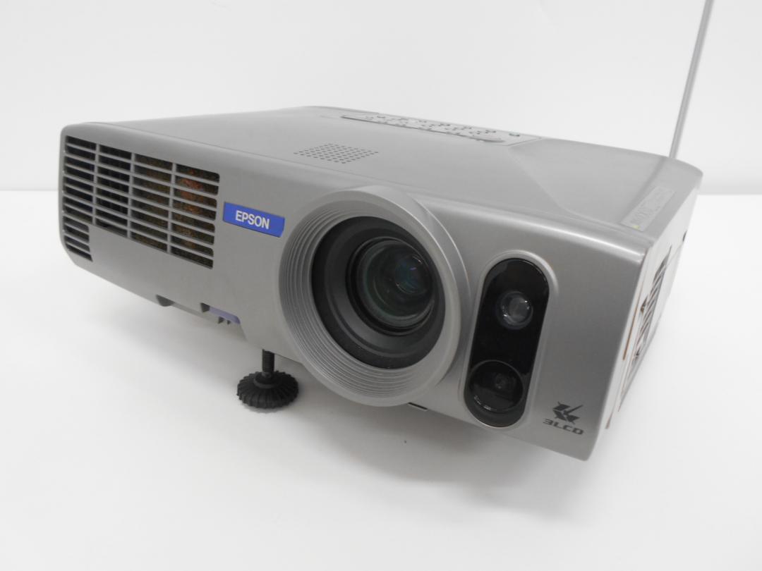小型なので持ち運びやすく、会議室＋αでの使用がし易いプロジェクターです。　エプソン製EMP-835
                        EMP-835
                                    中古
            