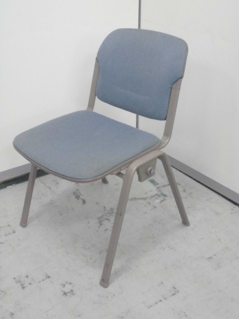 【使用感あり】スタッキングチェア【特価品】
                        
                                    中古
            