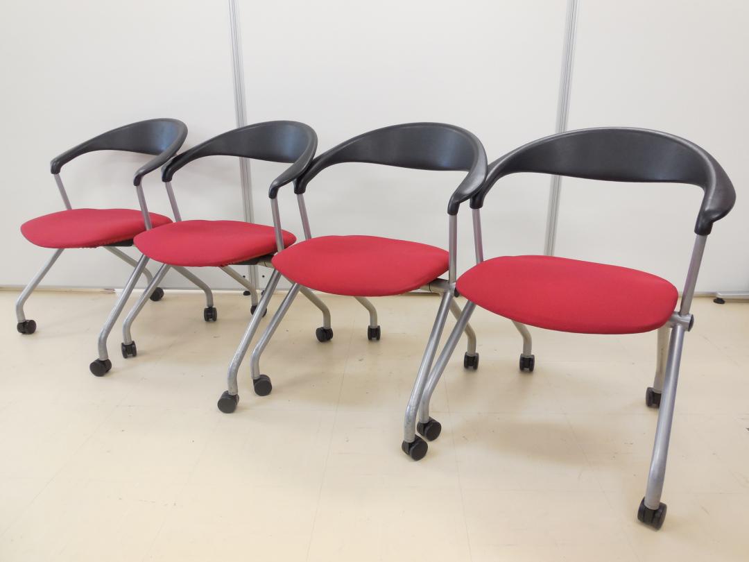 【4脚セットで1,000円OFF！】内田洋行製 ネスティングチェア■セミナー・会議室で大活躍の商品が出荷を待ち侘びています！■ WE ARE RED!!華やかレッド色！【状態良好】
                        スタッカートシリーズ
                                    中古
            