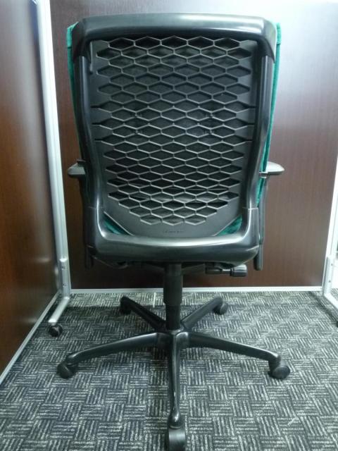 【中古】エルシオチェア CR36ME オカムラ/okamura 肘付ハイバックチェア 130571