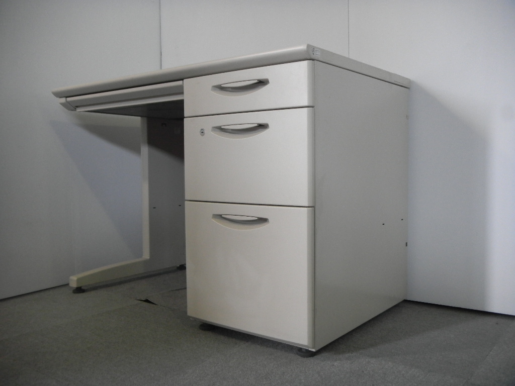 【レアサイズ】奥行600mm スマート型片袖机　（東大阪倉庫在庫）
                        
                                    中古
            