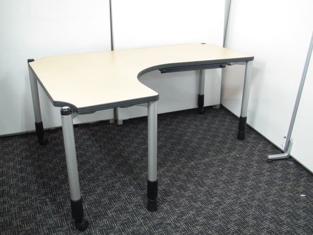 待ってましたのL字デスク■入荷超希少■左凸タイプ
                        アイウェーブ
                                    中古
            