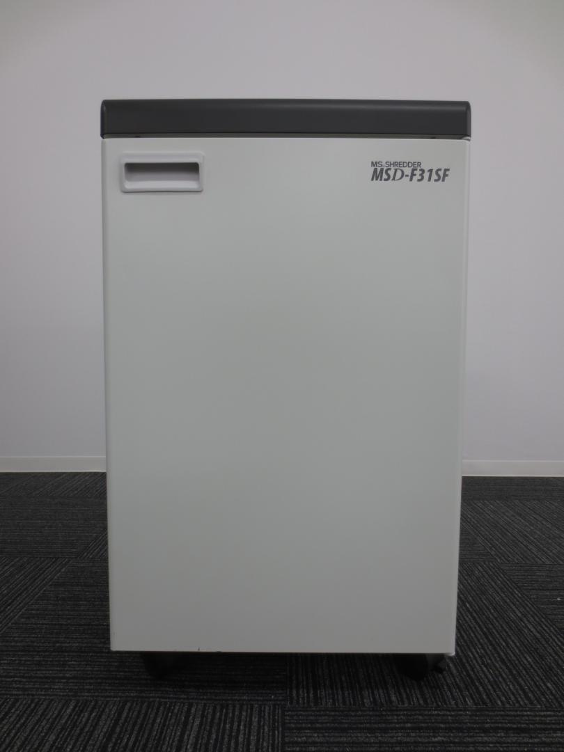 【中古市場最新機種】業務用シュレッダー　最大細断枚数55枚　【2012年発売モデル】
                        
                                    中古
            