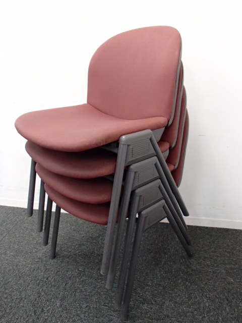 コクヨ製｜スタッキングチェア｜４脚セット商品｜まとめてどうぞ！
                        
                                    中古
            