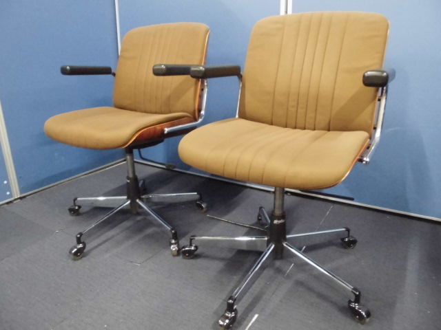 【デザイナーズ家具】ジロフレックス製のデザインチェア2脚セット！｜訳有特価！
                        
                                    中古
            